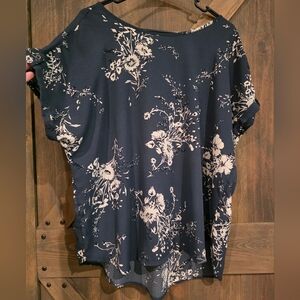 MAURICES Floral Navy Blue Women's Top SIZE XL